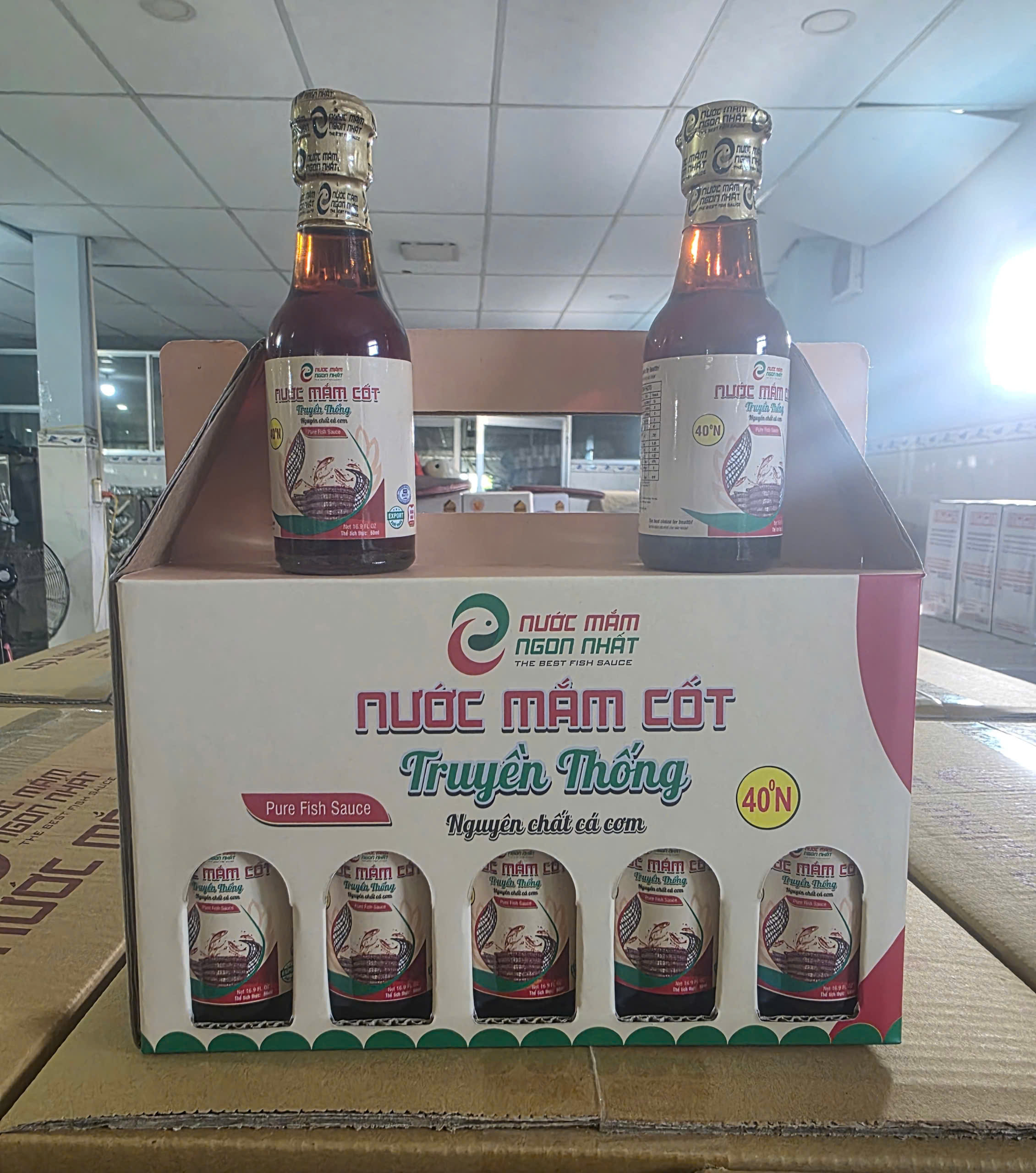 hop-nuoc-mam-cot-40-do-dam-chai-300ml hop-nuoc-mam-cot-40-do-dam-chai-300ml